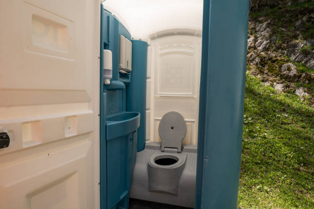 Best Porta potty delivery and setup  in Silsbee, TX