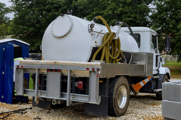 Best Portable restroom trailer rental  in Silsbee, TX